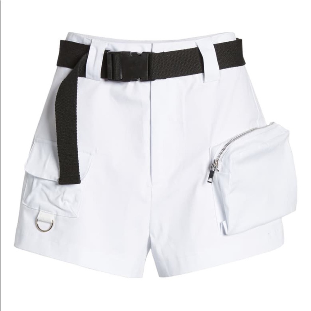 Shorts - Picture 3 of 4